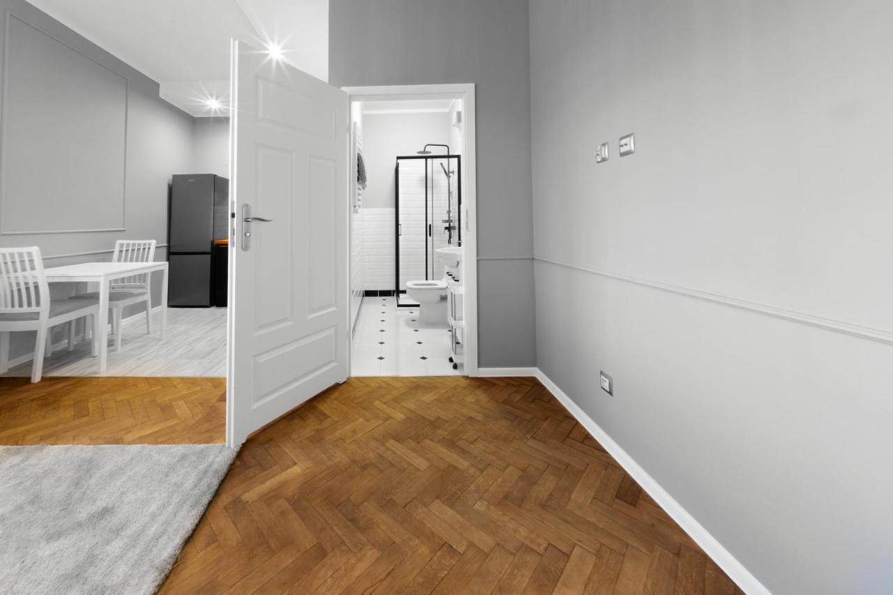 Aleja Krasinskiego 5 By Homeprime Krakow Luaran gambar